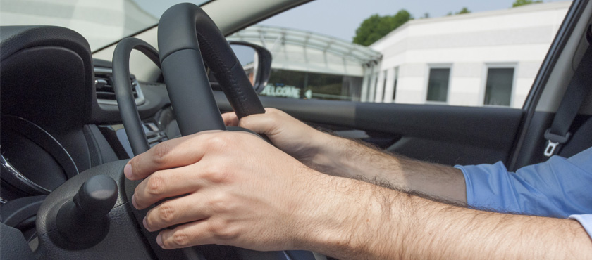 Acelerador debajo del volante K4